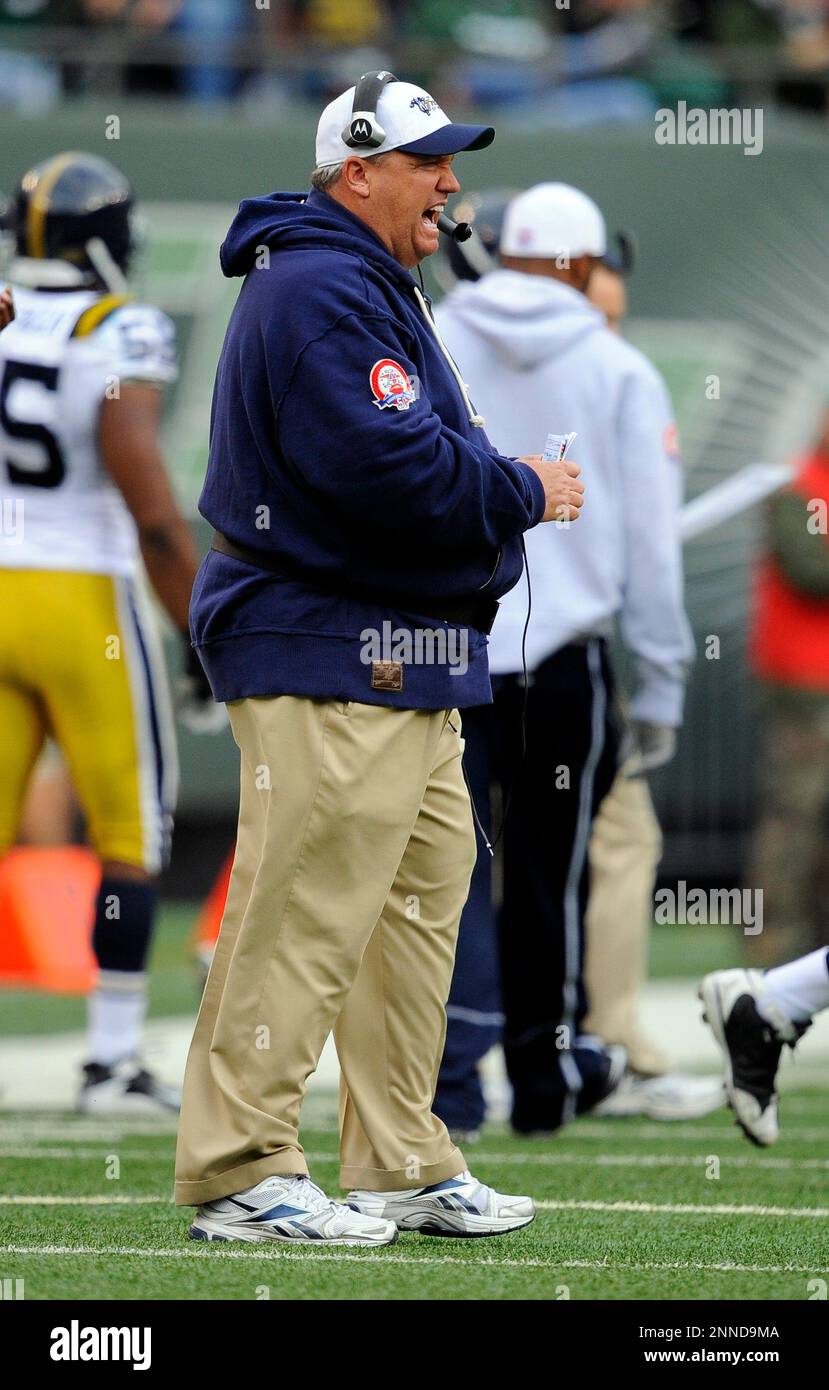 01 November 2009 New York Jets head coach Rex Ryan reacts after a
