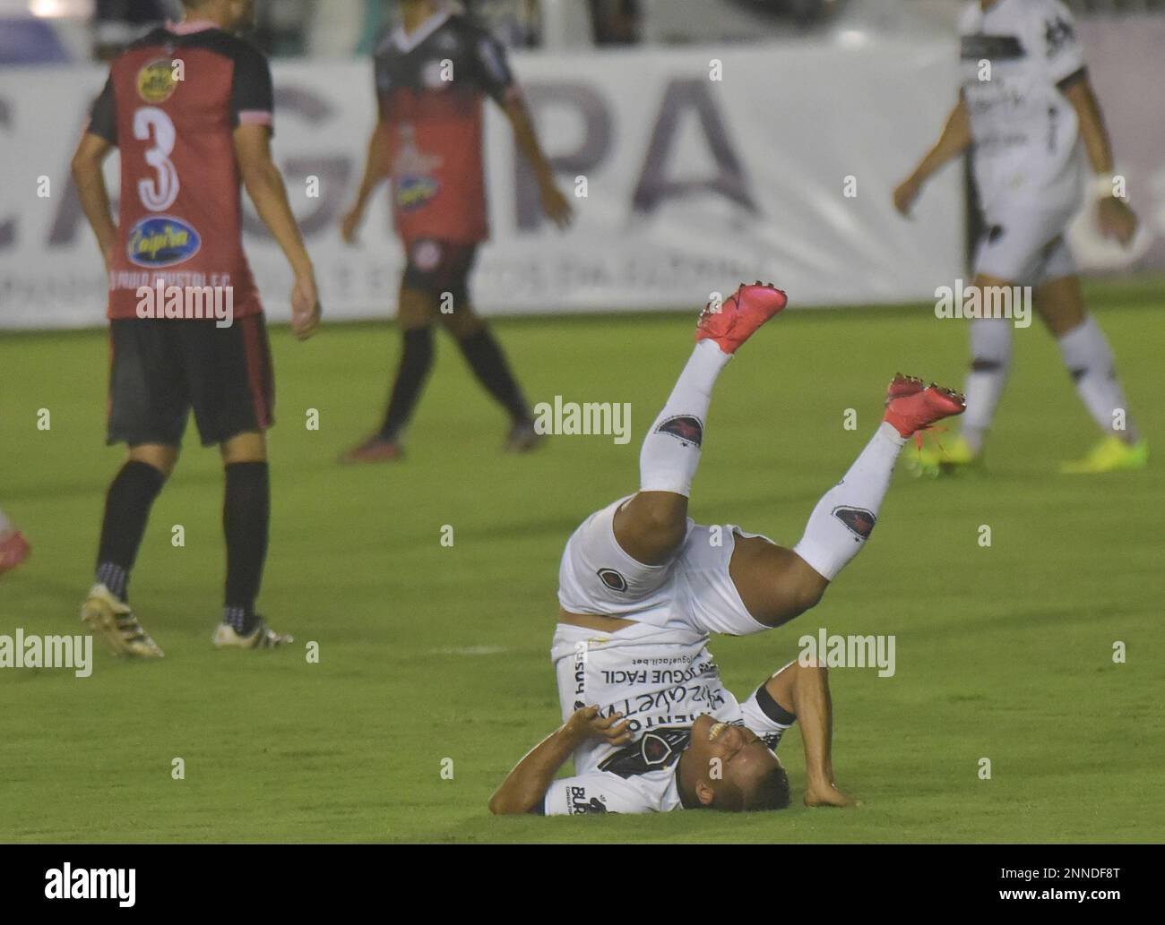 PB - Joao Pessoa - 05/05/2021 - PARAIBANO, BOTAFOGO-PB X SAO PAULO CRYSTAL  - Luis Henrique player of Sao Paulo Crystal during a match against  Botafogo-PB at Almeidao stadium for the Paraibano