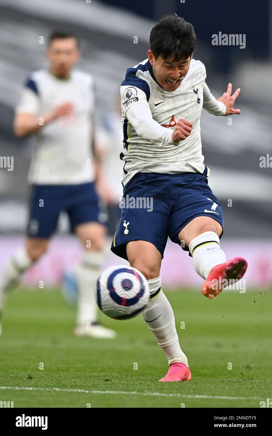 Tottenham's Son Heung-min Misses A Chance During The English Premier ...