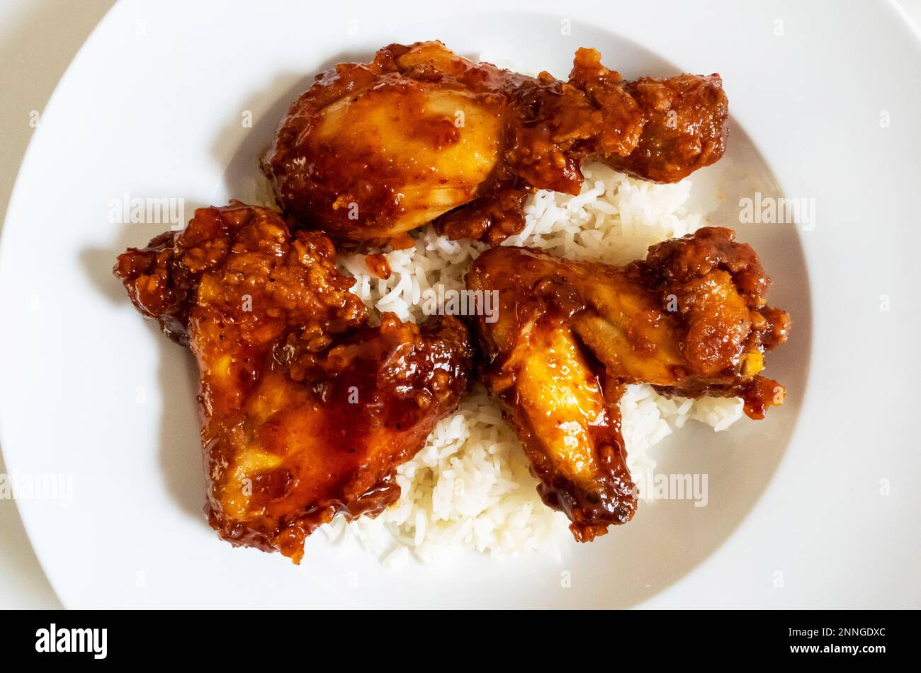 Korean chicken and rice Stock Photo - Alamy