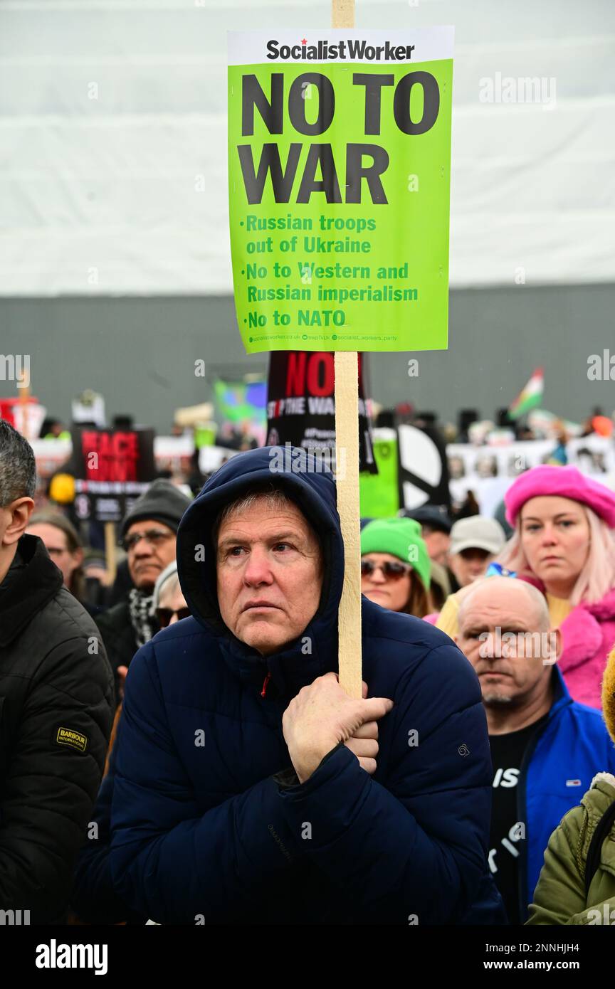 25th February 2023. BBC HQ, London, UK. Thousands antiwar protestors
