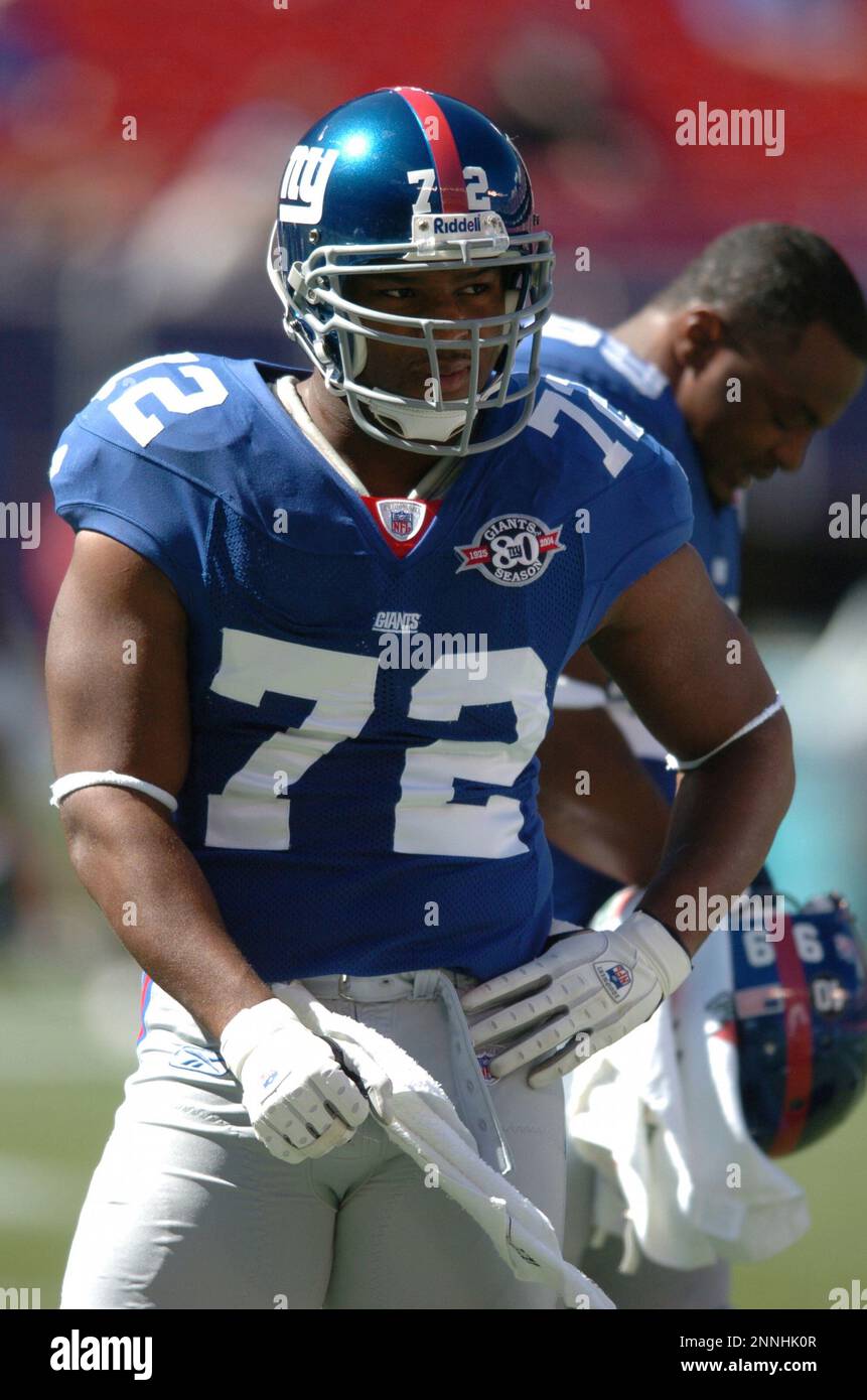 19 September 2004 DE Osi Umenyiora during the New York Giants 20