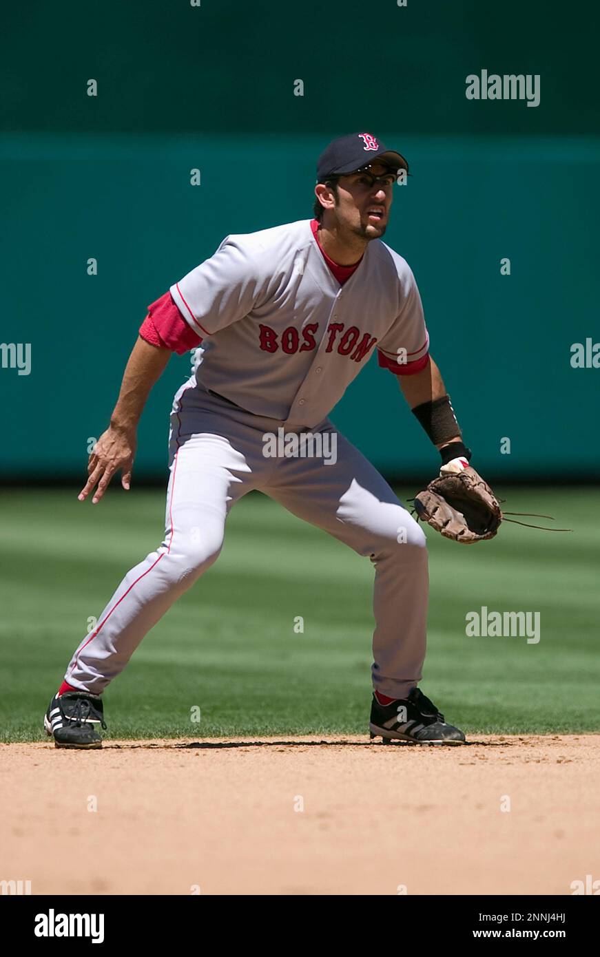 2002: Shortstop Nomar Garciaparra before a Red Sox game versus the Anaheim  Angels at Edison Field in Anaheim, CA.Mandatory Credit: John Cordes/Icon  SMI (Icon Sportswire via AP Images Stock Photo - Alamy