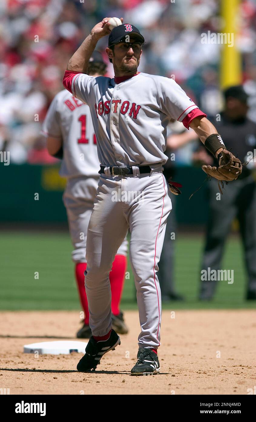 2002: Shortstop Nomar Garciaparra before a Red Sox game versus the Anaheim  Angels at Edison Field in Anaheim, CA.Mandatory Credit: John Cordes/Icon  SMI (Icon Sportswire via AP Images Stock Photo - Alamy