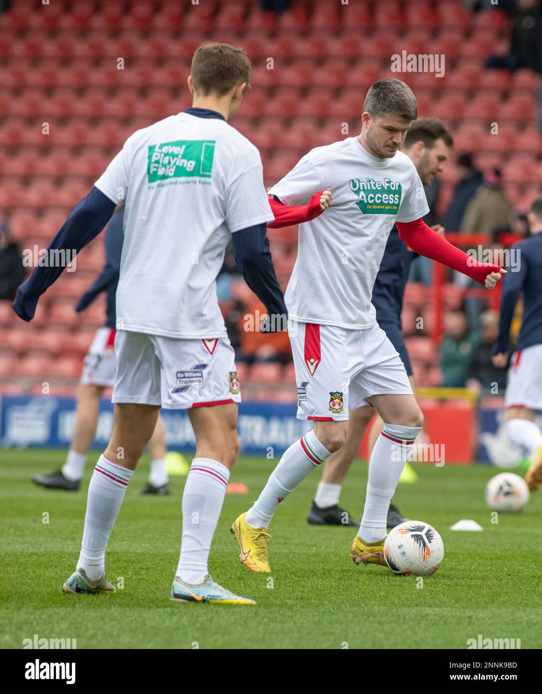 Wrexham v dorking hires stock photography and images Alamy