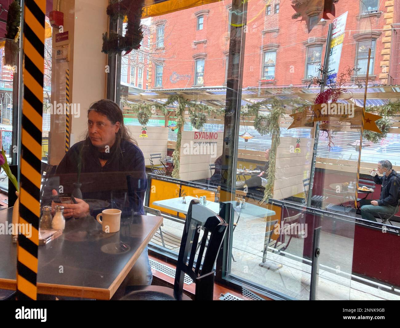 Photo by: STRF/STAR MAX/IPx 2021 3/24/21 Indoor dining continues to ... - Diners Indoor Deck Also Killed Live In Outdoor Space Jus