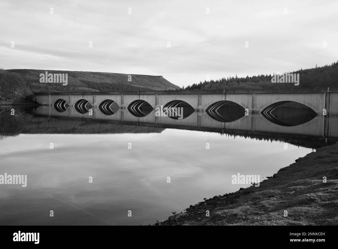 Ashopton Viaduct- A viaduct bridge supporting part of Snake Road (Snakes Pass) at Ladybower Reservoir, Peak District, Derbyshire, UK. Stock Photo