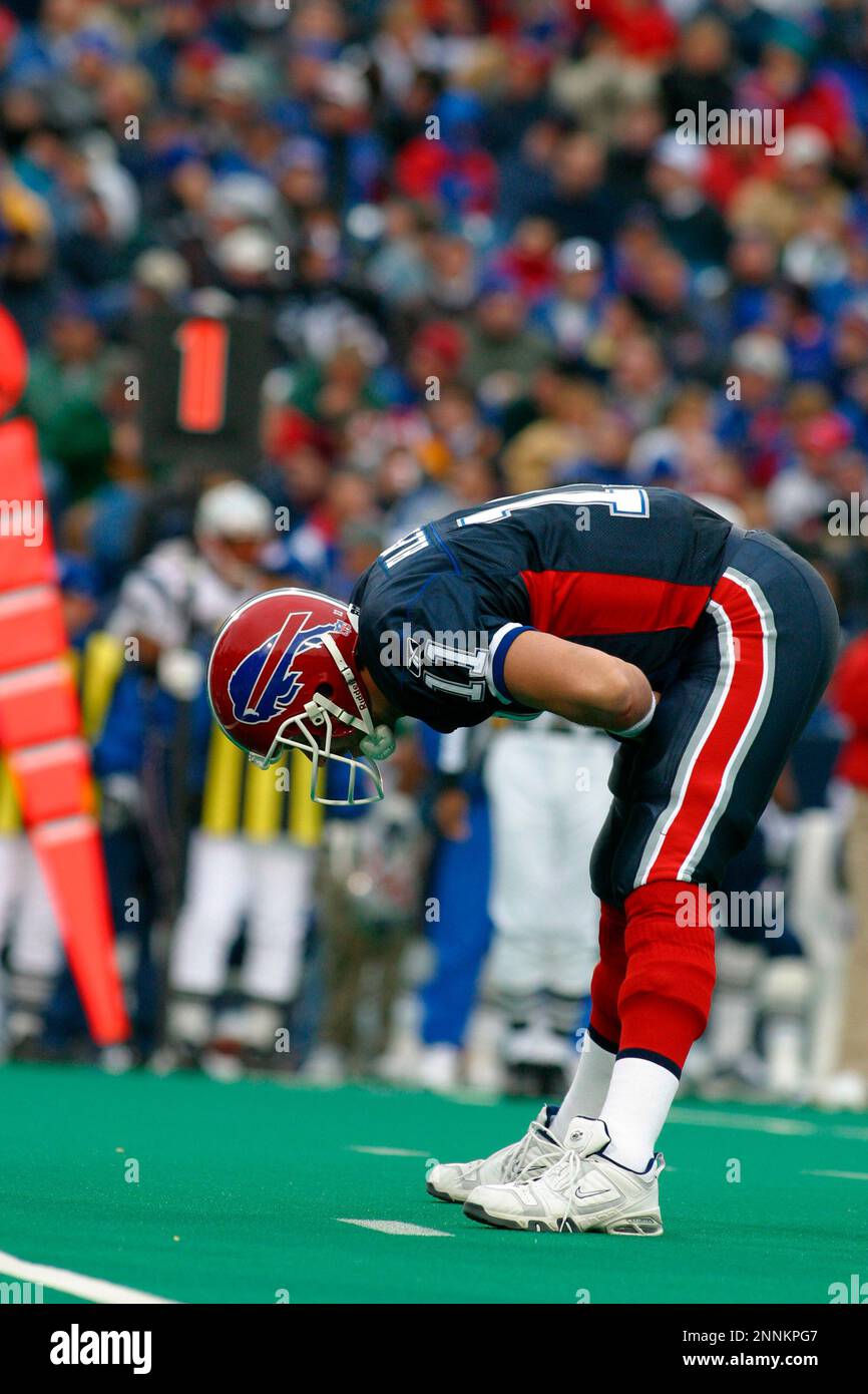 24 Nov 2002: Drew Bledsoe of the Buffalo Bills during the Bills 31-13 loss  to the New York Jets at the Giants Stadium in New York, NY. (Icon  Sportswire via AP Images