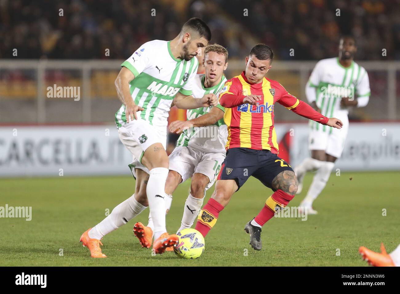 Lecce, Italy. 25th Feb, 2023. Martin Erlic (Sassuolo) stoles the ball to Gabriel Strefezza (Lecce) during US Lecce vs US Sassuolo, italian soccer Serie A match in Lecce, Italy, February 25 2023 Credit: Independent Photo Agency/Alamy Live News Stock Photo