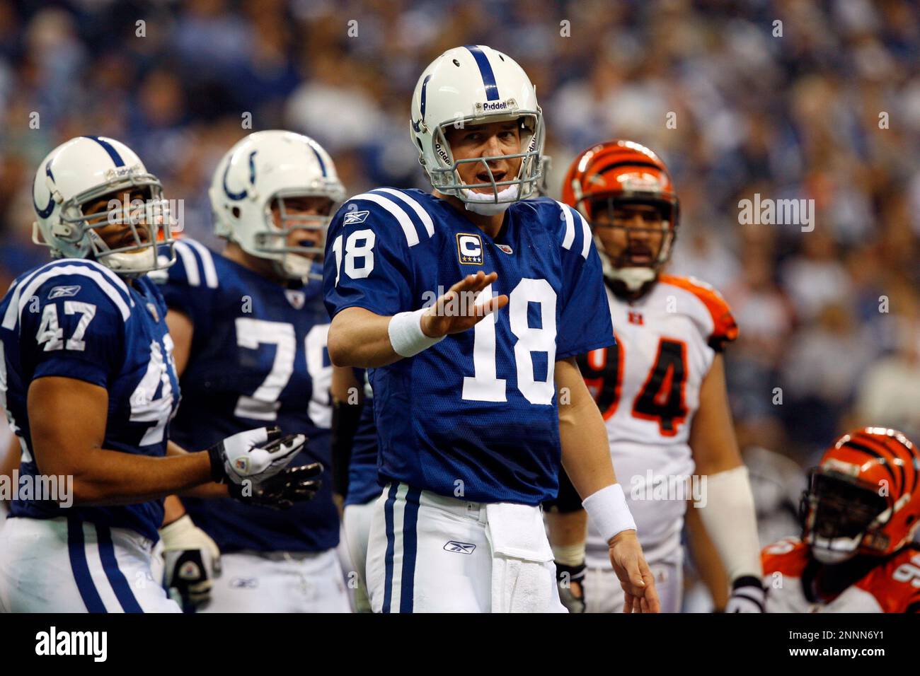 INDIANAPOLIS, IN - DECEMBER 18: Indianapolis Colts Cornerback Isaiah  Rodgers (34) defends during the NFL football game between the New England  Patriots and the Indianapolis Colts on December 18, 2021, at Lucas