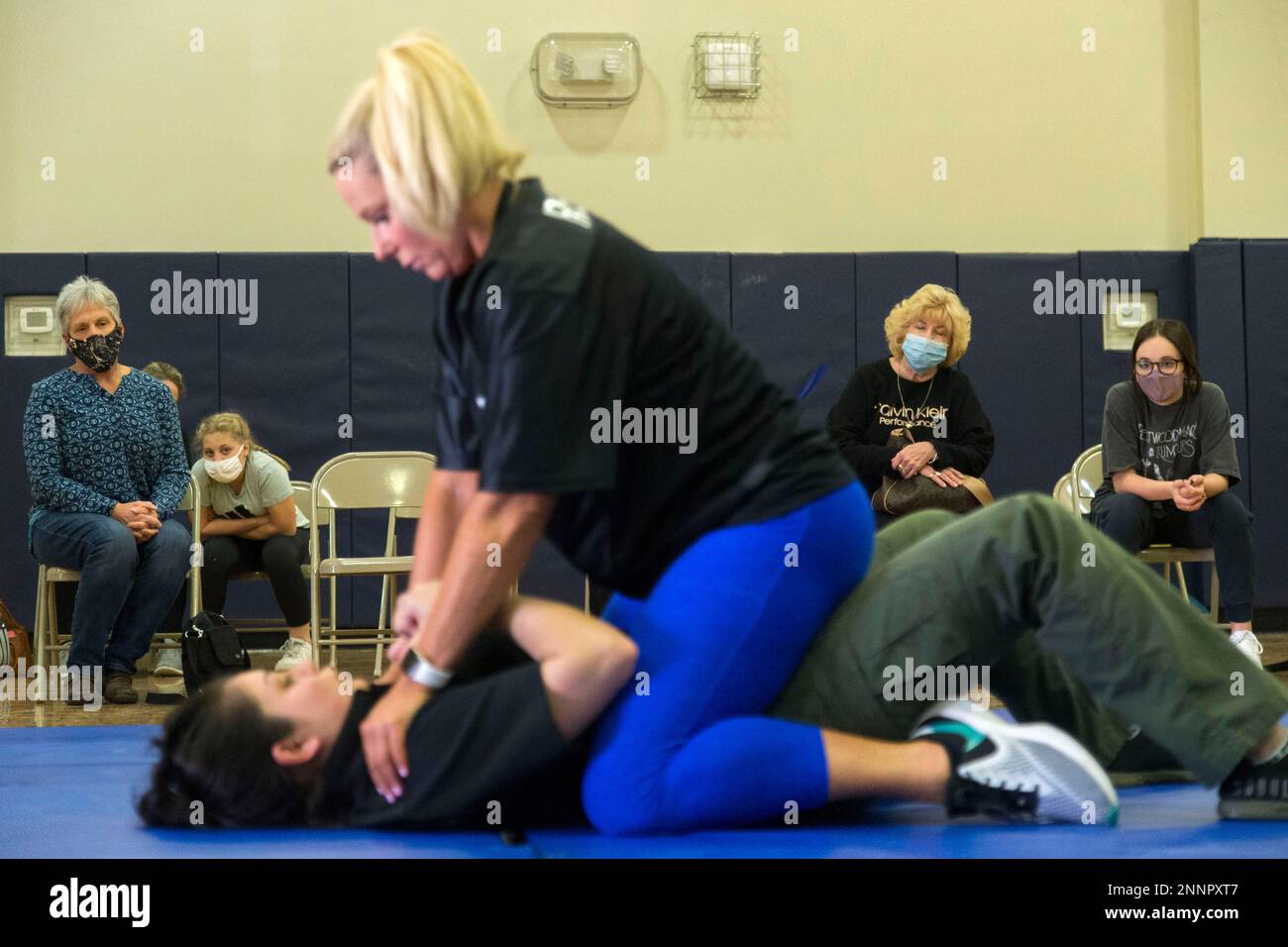 members-of-a-monthly-self-defense-class-for-women-called-empower-tulsa