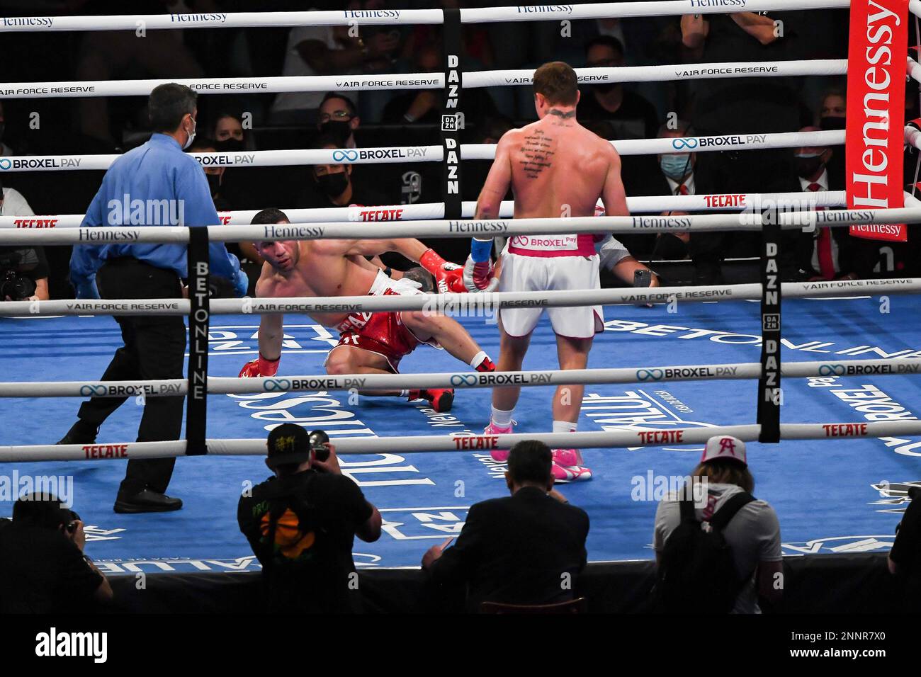 Boxer Saul Canelo Alvarez Right Strikes Avni Yildirim Left And Knocks Him Down During 6859