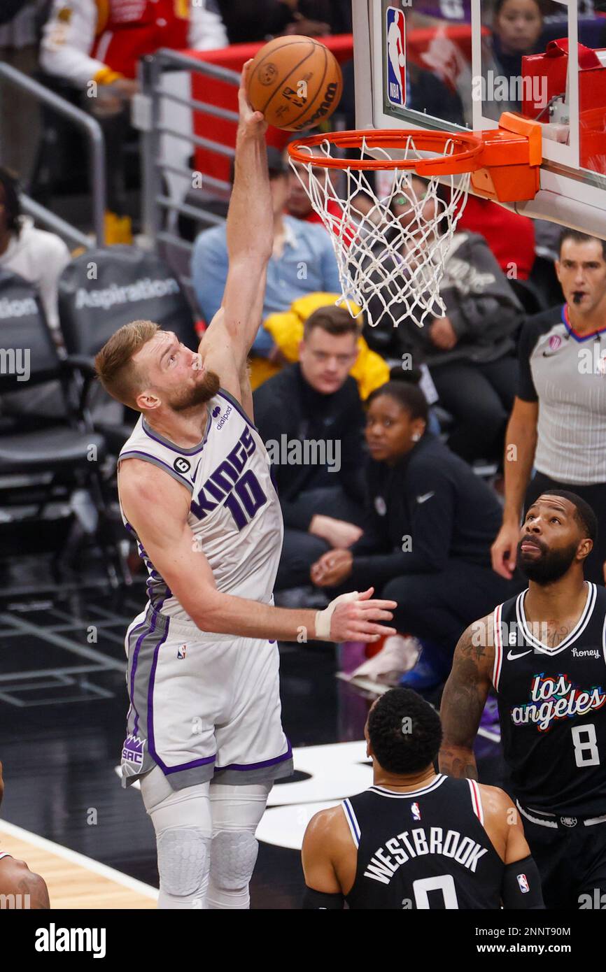 Los Angeles, United States. 24th Feb, 2023. Sacramento Kings forward Domantas Sabonis dunked against the Los Angeles Clippers during an NBA basketball game. Kings 176:175 Clippers Credit: SOPA Images Limited/Alamy Live News Stock Photo