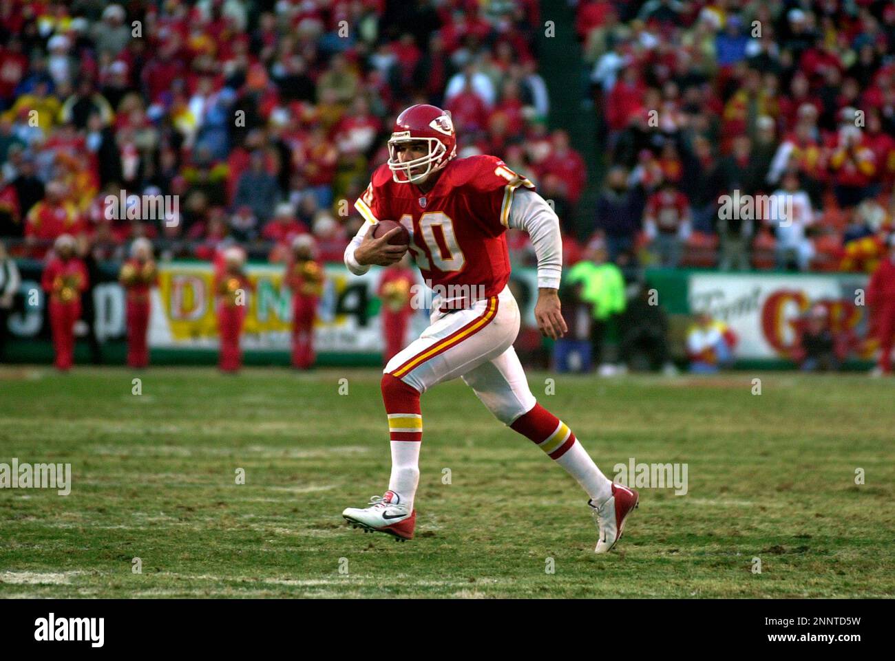 December 22, 2002: Trent Green (10) of the Kansas City Chiefs runs with the  ball during the Kansas City Chiefs game versus the San Diego Chargers at  Arrowhead Stadium in Kansas City,