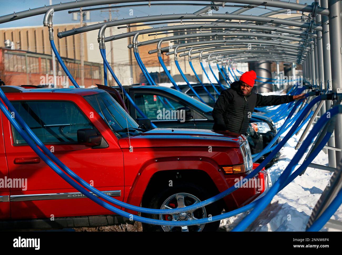 Tidal wave car wash hires stock photography and images Alamy