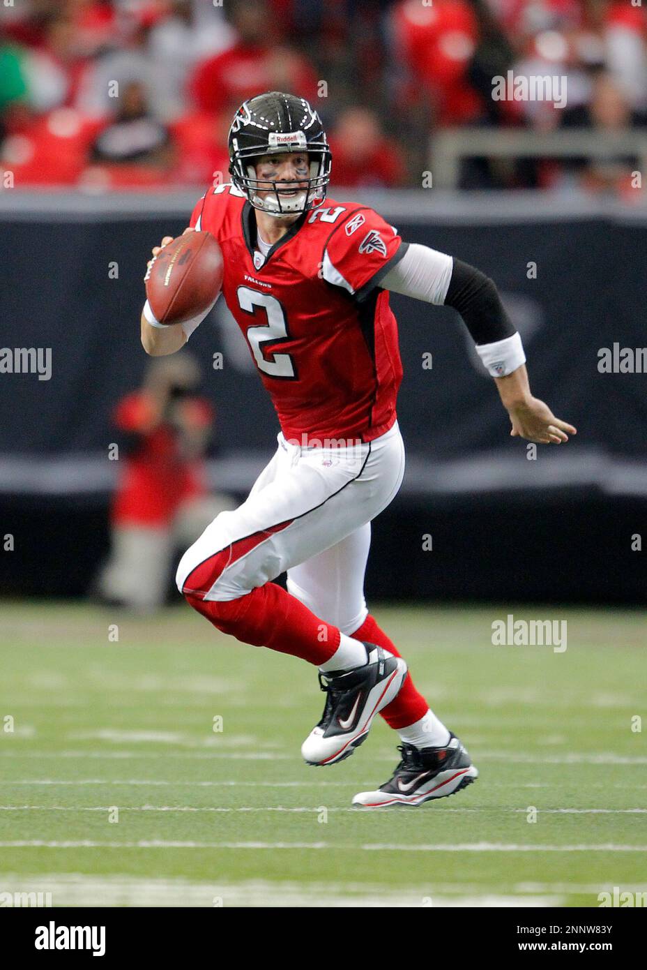 Atlanta Falcons wide receiver Roddy White (84) runs with the ball during  the NFL football Pro Bowl Sunday, Jan. 31, 2010, in Miami. (AP Photo/Eric  Gay Stock Photo - Alamy