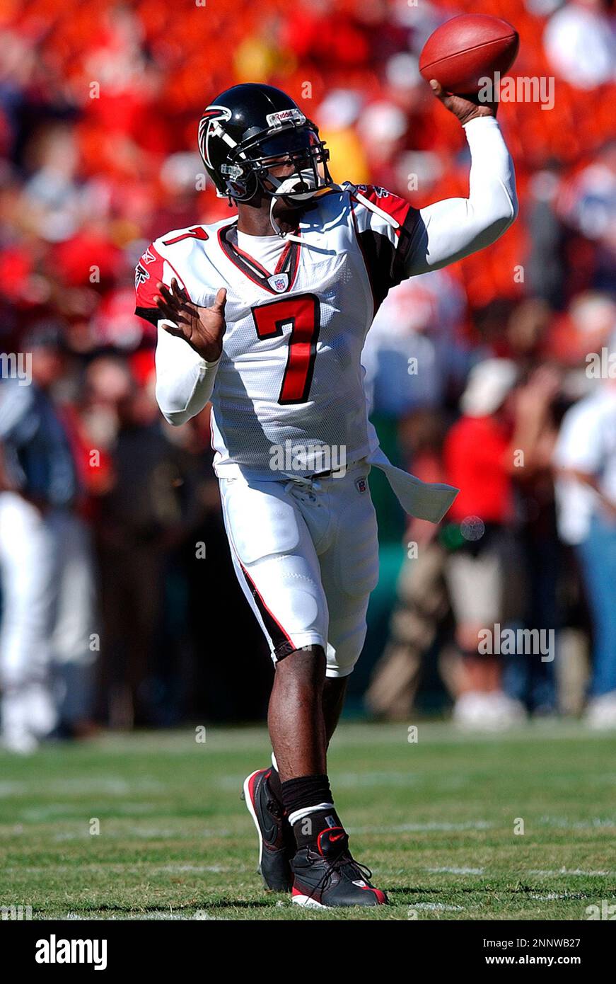 Michael Vick Returns: Atlanta Falcons Icon To Play In New League