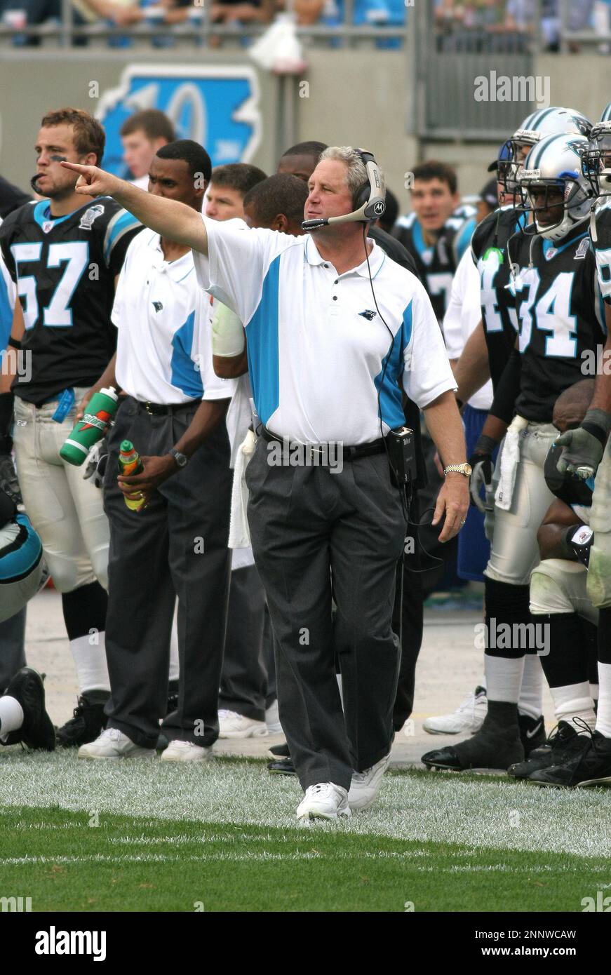 November 21, 2004: Carolina Panthers Head Coach John Fox during the Panthers-Cardinals  game during the Carolina Panthers game versus the Arizona Cardinals at Bank  of America Stadium in Charlotte, NC. (Icon Sportswire