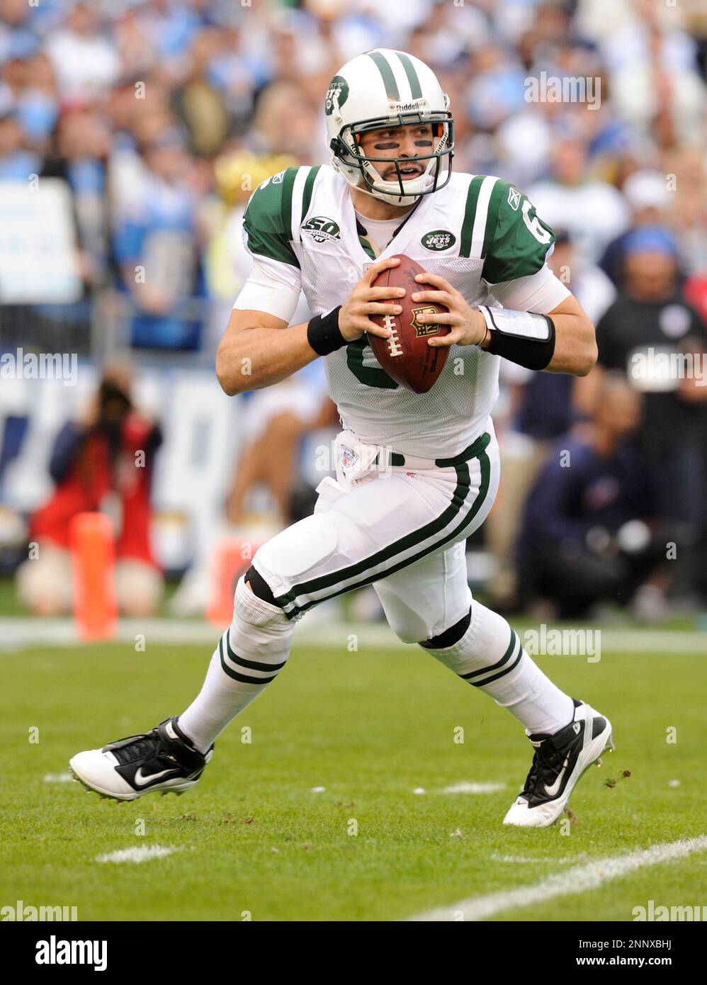 Mark Sanchez #6 quarterback of the New York Jets Stock Photo - Alamy