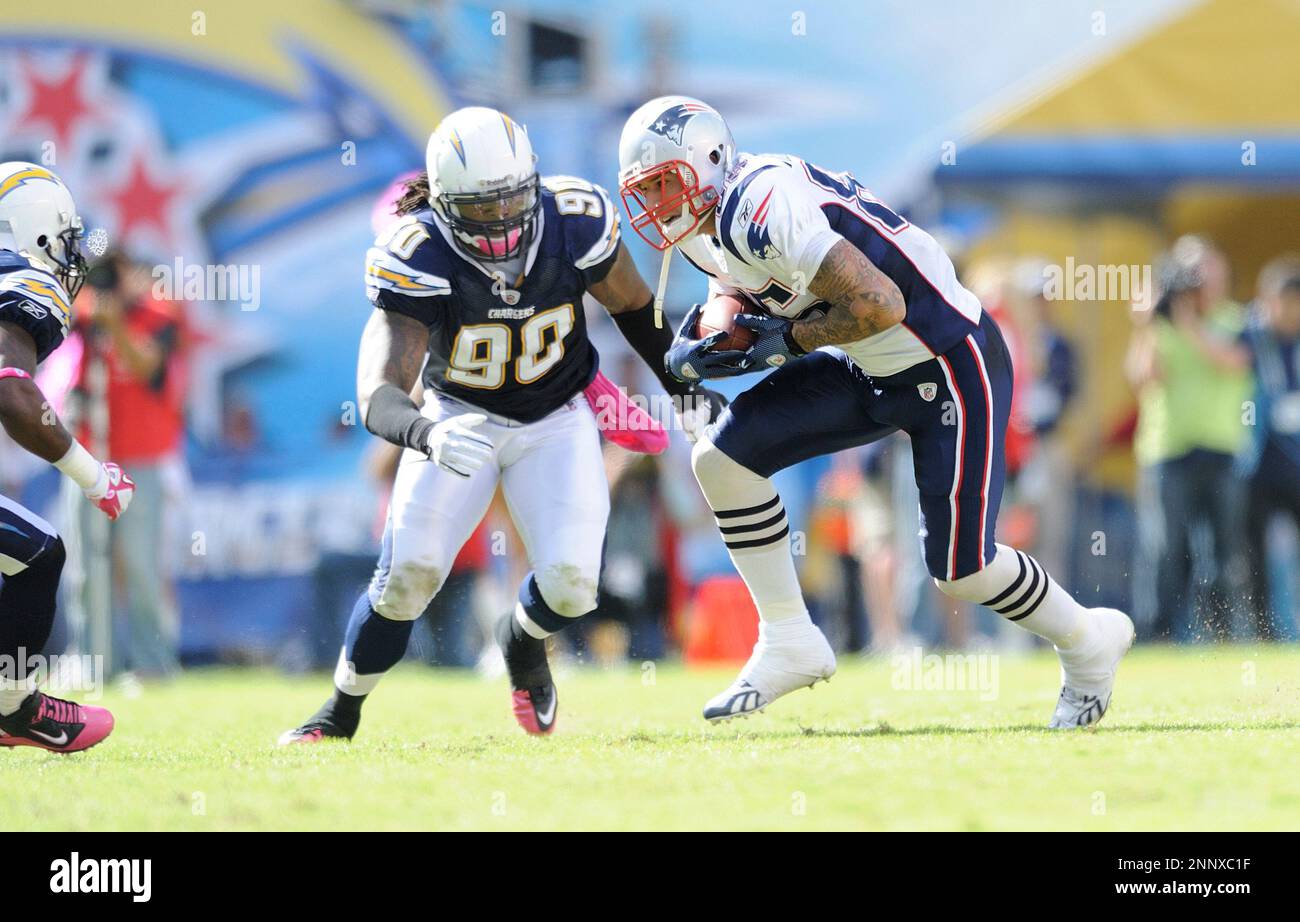 Qualcomm Stadium Chargers Wallpaper 29 Sept 2002: Ben Leber Of The San