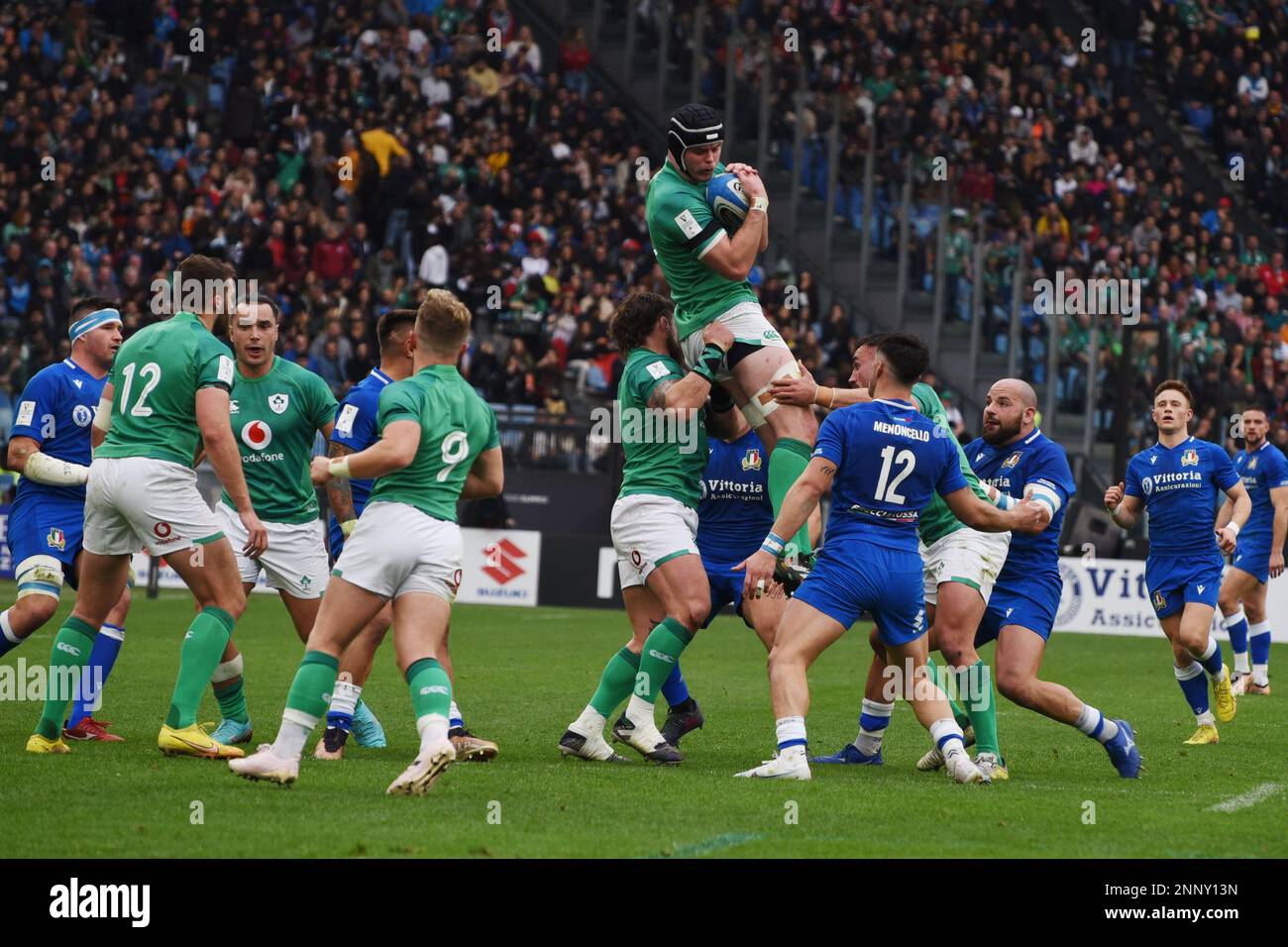 Rome, Lazio, Italy. 25th Feb, 2023. The players fight to earn the ball during the Guinness Six Nations third round, Italy vs Ireland at the Olympic Stadium of Rome. Ireland won the match with a score of 34-20. (Credit Image: © Pasquale Gargano/Pacific Press via ZUMA Press Wire) EDITORIAL USAGE ONLY! Not for Commercial USAGE! Stock Photo