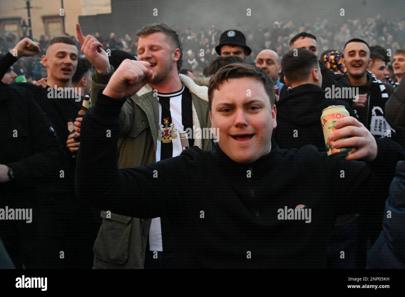 London, UK. 25th Feb 2023. Thousands of Newcastle fans storm London's Trafalgar Square and warm up ahead of the match against Manchester United. The Carabao Cup final will take place on February 26 at 4.30 pm. Credit: See Li/Picture Capital/Alamy Live News Stock Photo