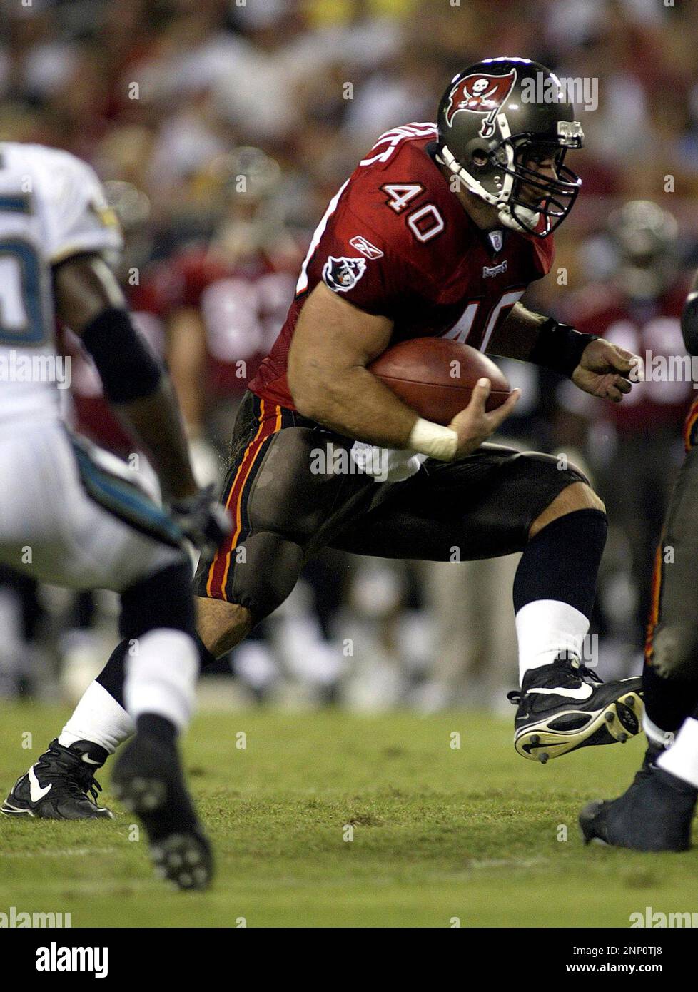 23 August 2003: Tampa Bay QB Shaun King (10) during the Buccaneers  preseason game against the Jaguars at Raymond James Stadium in Tampa, FL.  (Icon Sportswire via AP Images Stock Photo - Alamy