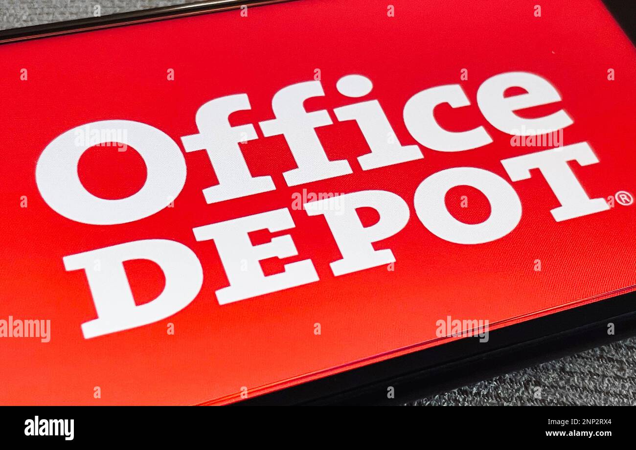 Photo by STRF/STAR MAX/IPx 2021 1/13/21 Staples offers to buy Office