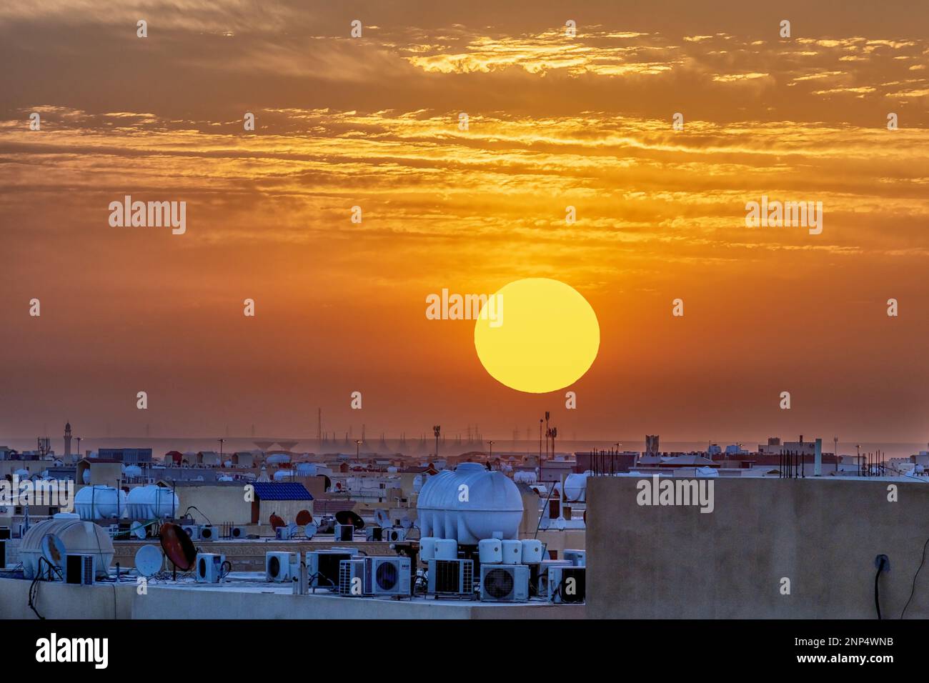 Saudi sunrise hi-res stock photography and images - Alamy