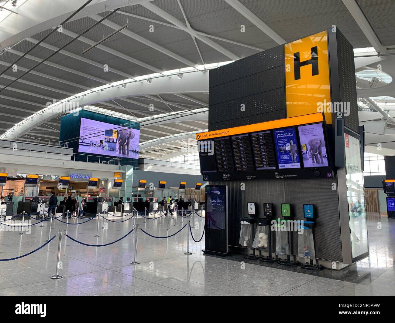 Photo by: KGC-102189STAR MAXIPx 2020 London begins emergency lockdown as  U.K. fights new strain of coronavirus. STAR MAX File Photo: 31220 General  view of an empty Heathrow Airport in London. Boris Johnson
