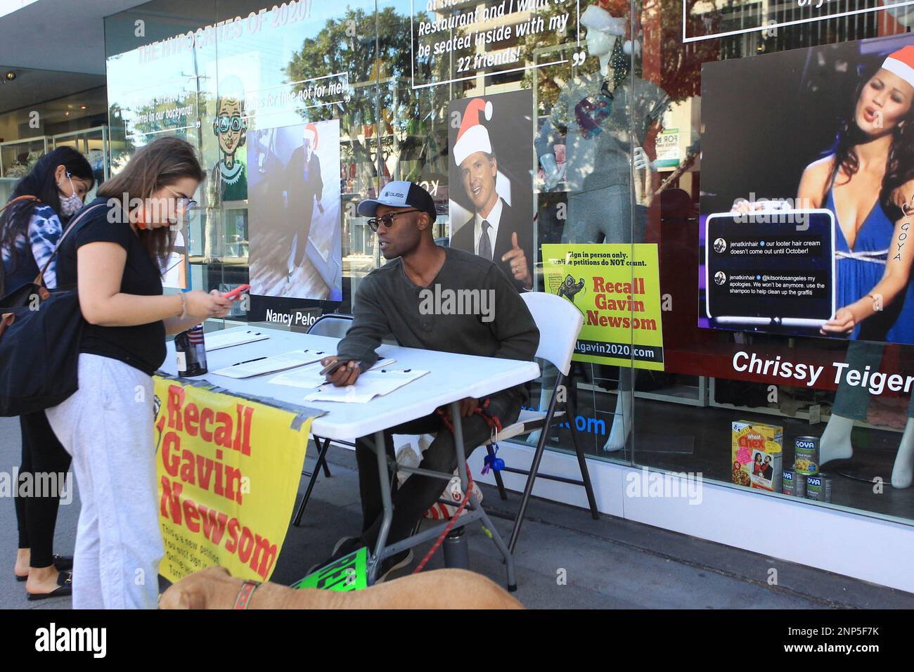 Photo by: gotpapSTAR MAXIPx 2020 121820 Kitson store pokes fun at  'Liberals' in Los Angeles, CA Stock Photo - Alamy