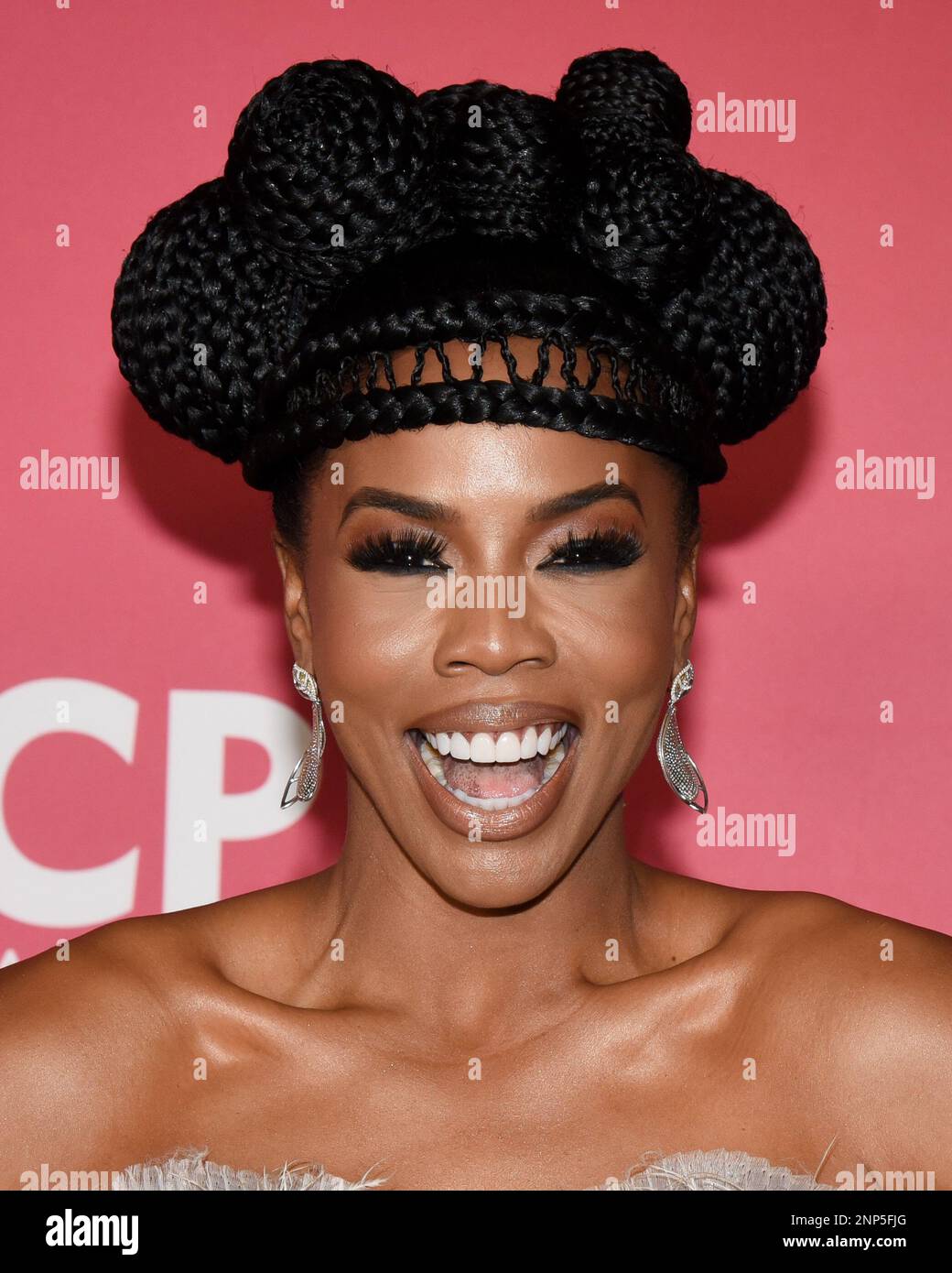 23 February 2023 Pasadena, California Brandee Evans. Pose in the