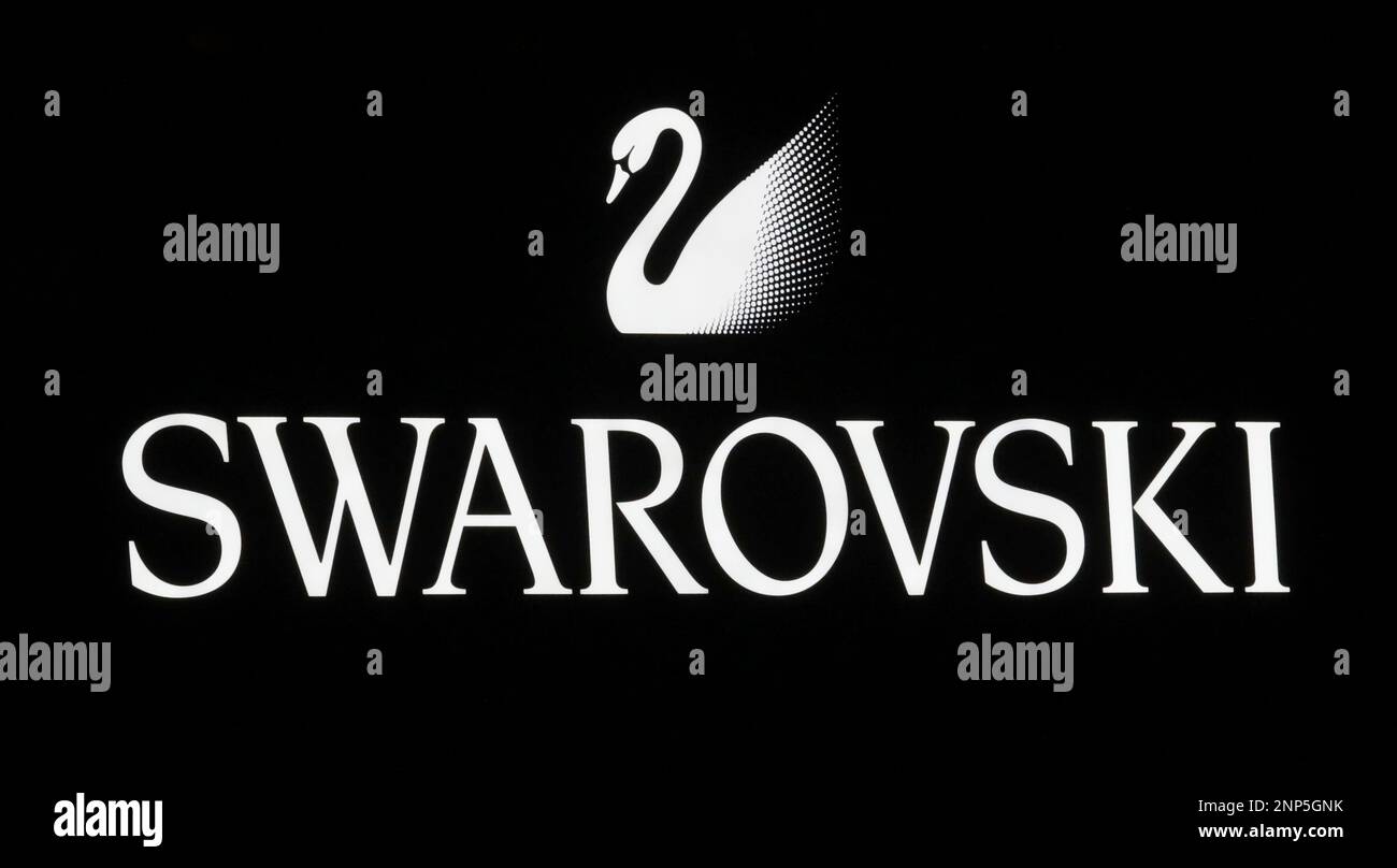 daniel swarovski logo