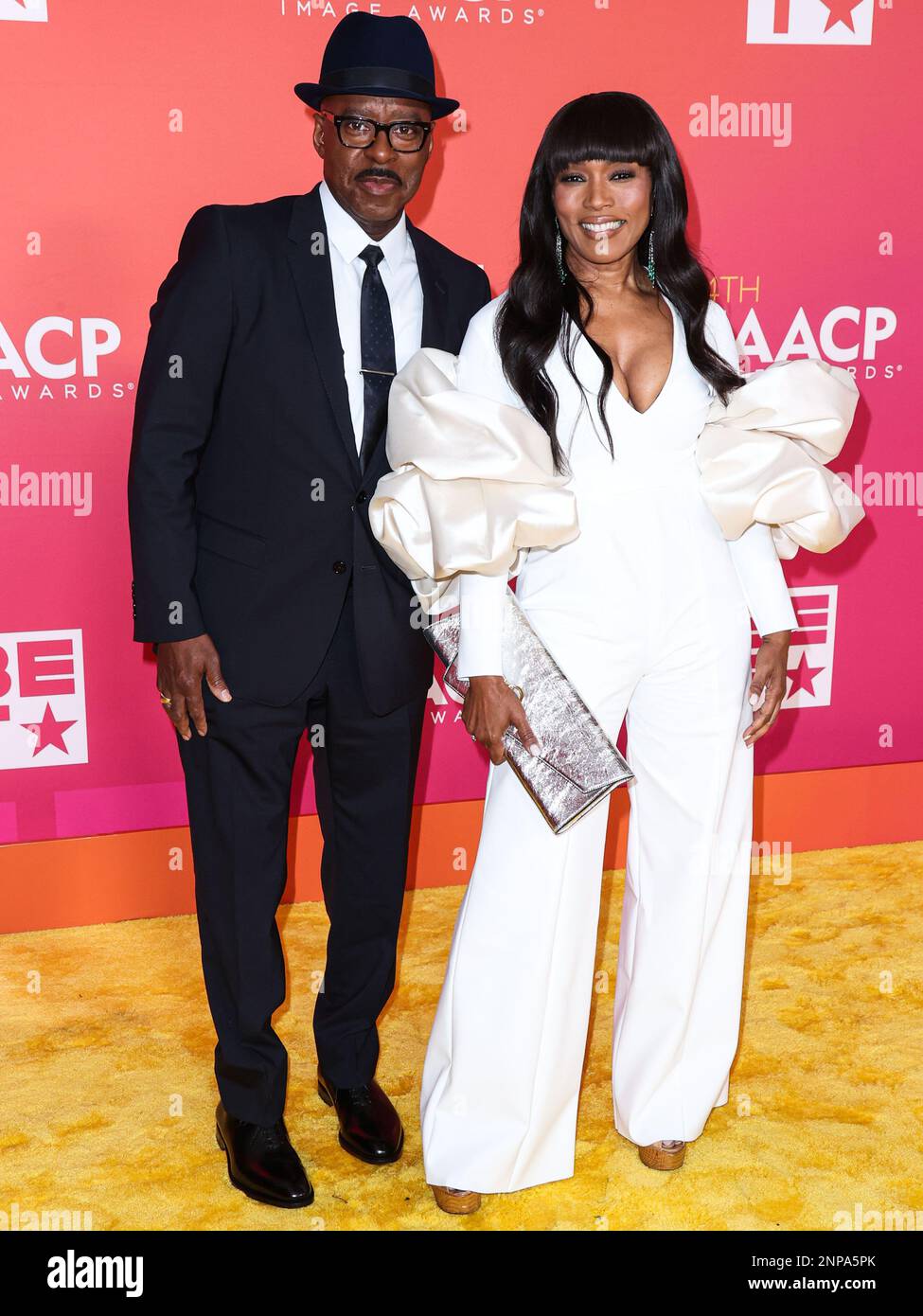 Pasadena Los Angeles California Usa February 25 Courtney B Vance And Angela Bassett