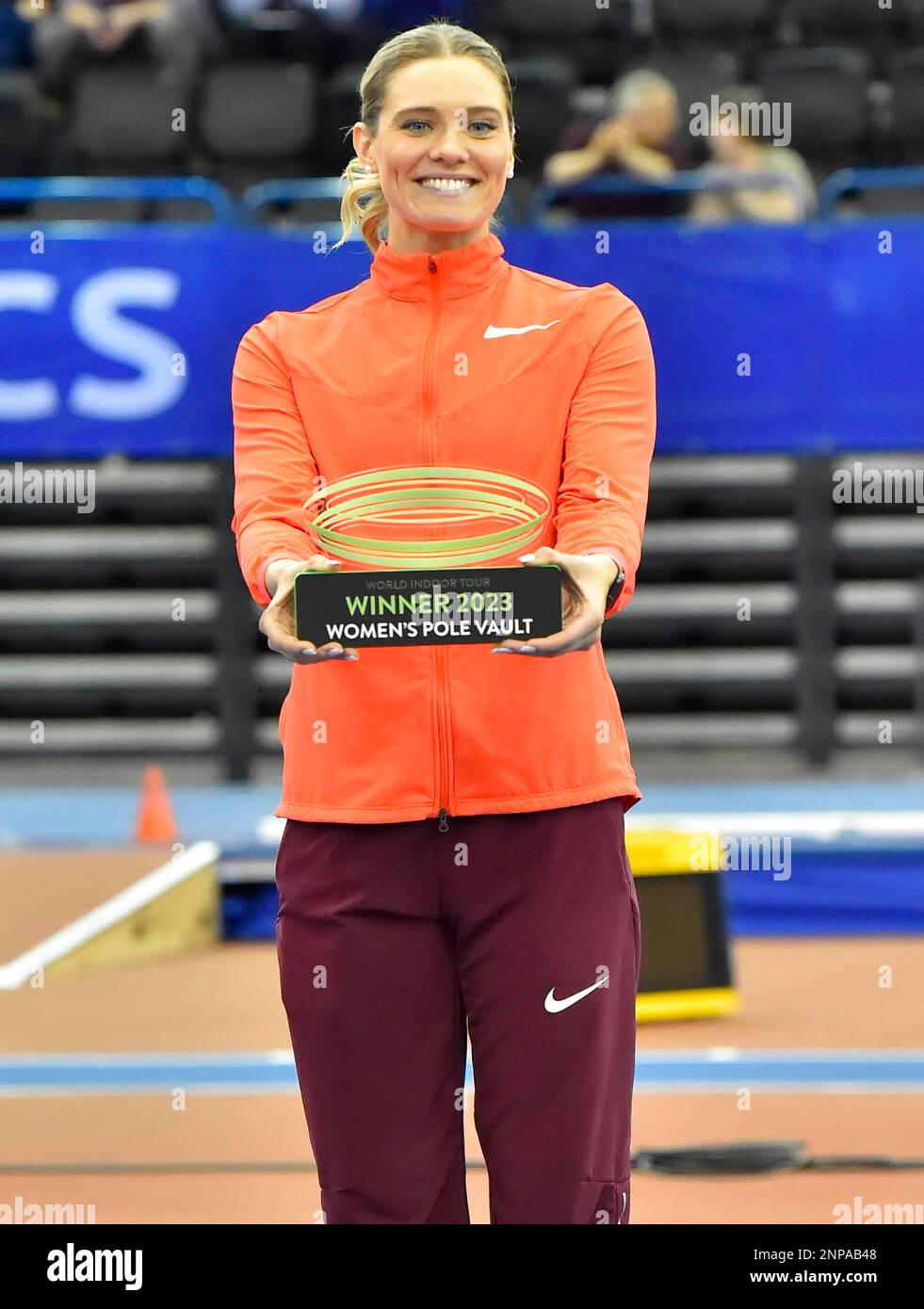 Birmingham, UK, 25 February 2023: Alysha Newman  with her trophy for winning the women's pole vault series during the athletics World Indoor Tour Final 2023 Birmingham World Indoor Gold Tour Final  Utilita Arena, Birmingham on the 25 February , England Stock Photo