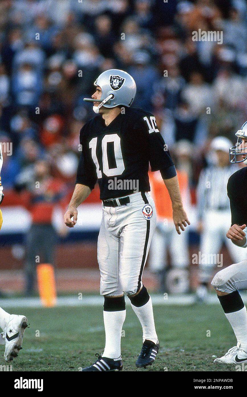 Chris Bahr Los Angeles Raiders circa 1985 (Photo by Owen C. Shaw/Icon  Sportswire) (Icon Sportswire via AP Images Stock Photo - Alamy