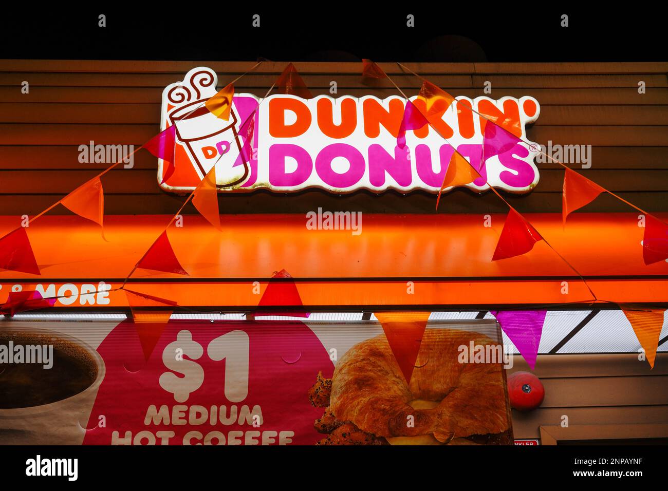 Photo by John Nacion/STAR MAX/IPx 2020 10/31/20 Dunkin' Donuts sign at