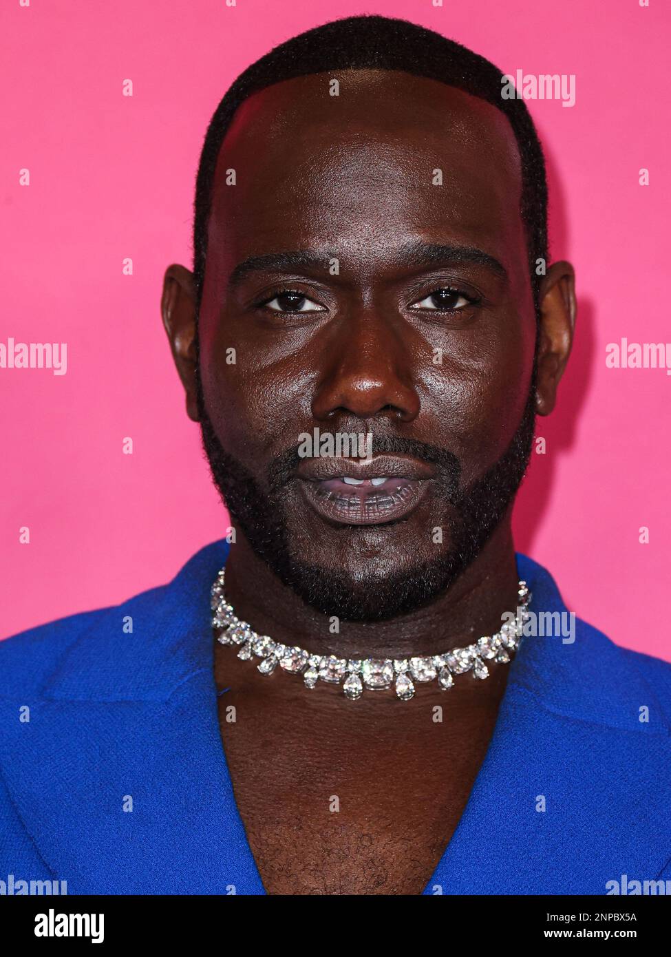 Pasadena, United States. 25th Feb, 2023. PASADENA, LOS ANGELES, CALIFORNIA, USA - FEBRUARY 25: Nicco Annan, winner of the Outstanding Actor in a Drama Series award for 'P-Valley' poses in the press room at the 54th Annual NAACP Image Awards held at the Pasadena Civic Auditorium on February 25, 2023 in Pasadena, Los Angeles, California, United States. (Photo by Xavier Collin/Image Press Agency) Credit: Image Press Agency/Alamy Live News Stock Photo