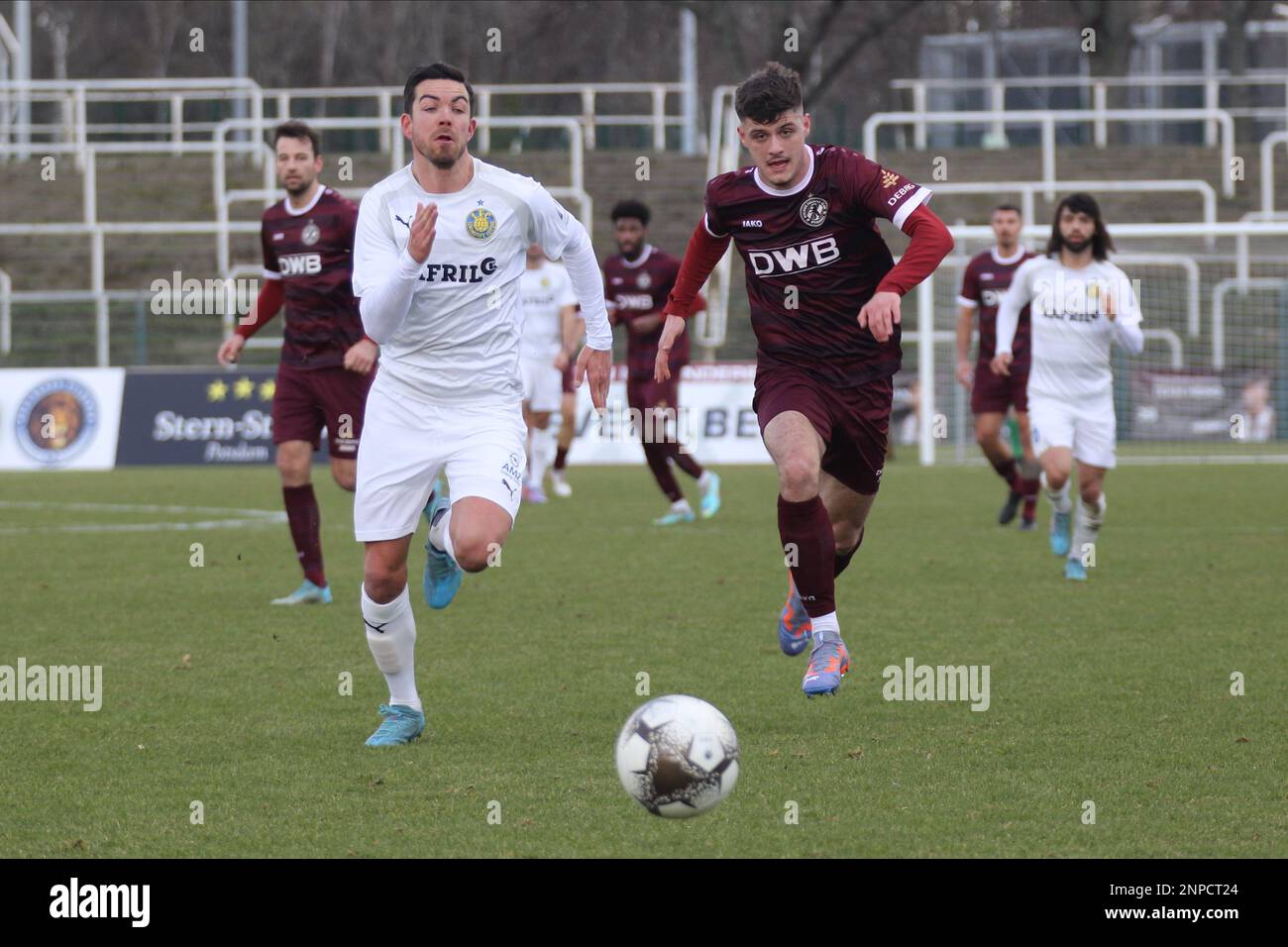 Mannlicher fussball hi-res stock photography and images - Alamy