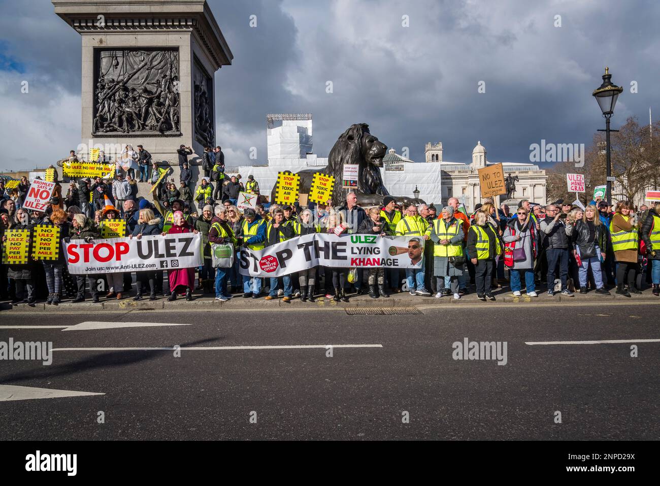 Anti-ULEZ Protesters Stage Demonstration In Trafalgar Square As They ...