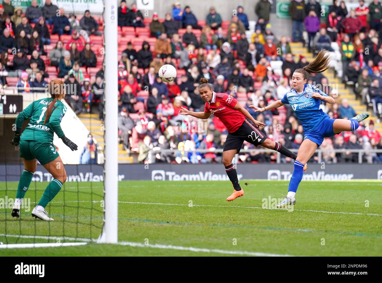 Manchester United's Nikita Parris attempts to head the ball towards the goal during the Vitality Women's FA Cup fifth round match at the Leigh Sports Village, Manchester. Picture date: Sunday February 26, 2023. Stock Photo