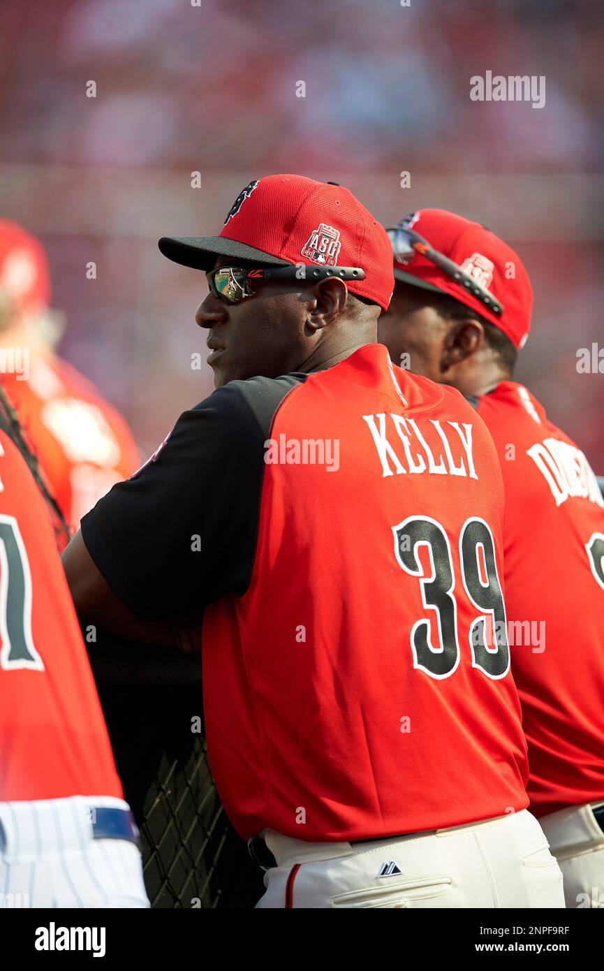 San Francisco Giants Roberto Kelly during MLB All-Star Game Practice on  July 13, 2015 at Great American Ball Park in Cincinnati, Ohio. (Mike  Janes/Four Seam Images via AP Stock Photo - Alamy, image size:865x1390