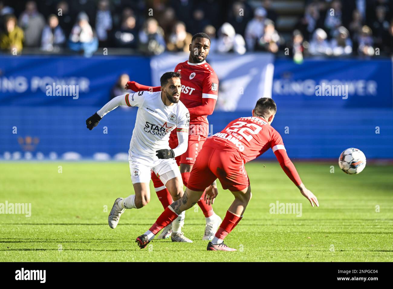 OHL's Mousa Tamari and Antwerp's Gyrano Kerk pictured in action during