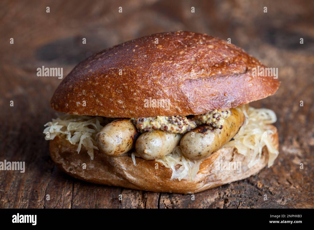 grilled nuremberg sausages in a bun Stock Photo Alamy
