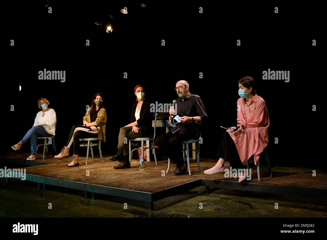 The actors Nuria González (1r), Miguel Rellán (2r) and Nuria Mencía (3r ...