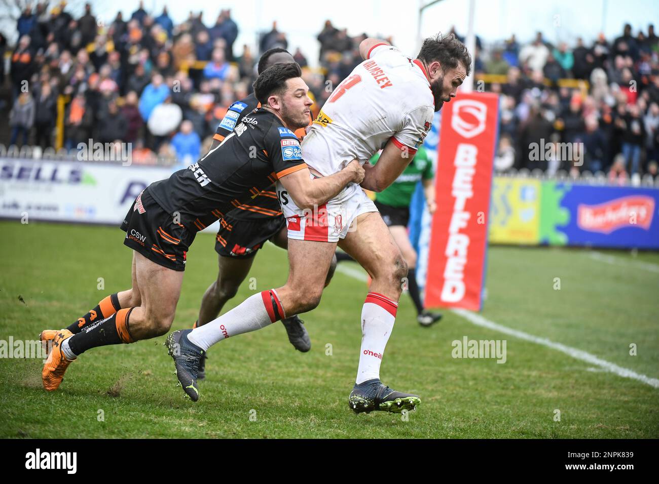 Castleford England 26th February 2023 Alex Walmsley Of St Helens castleford-england-26th-february-2023-alex-walmsley-of-st-helens