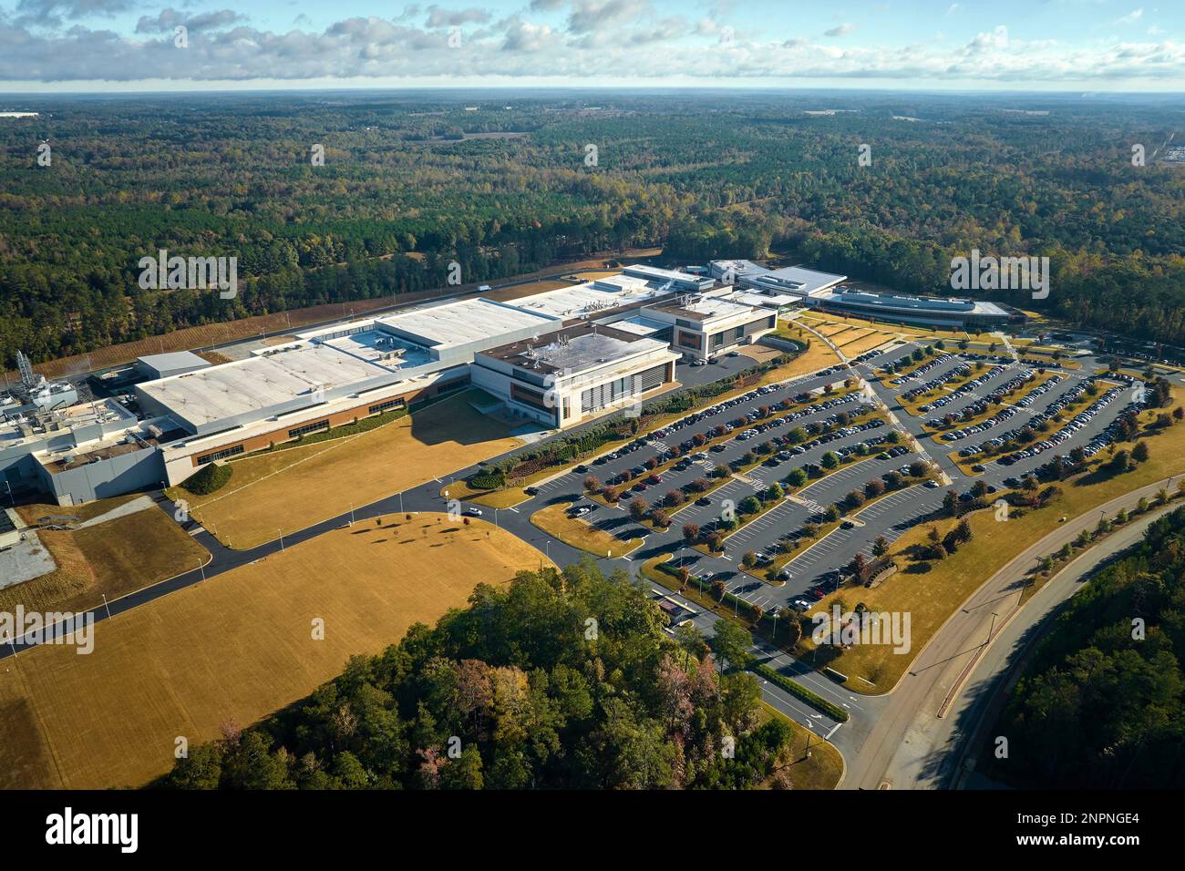 Employee parking garage hi-res stock photography and images - Alamy