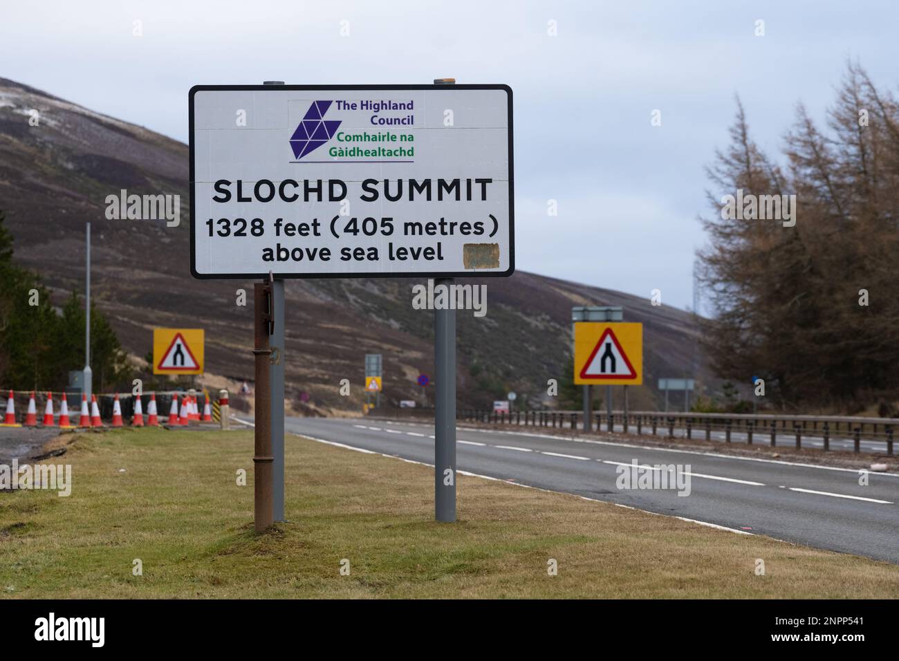Slochd Summit sign on A9 road - Scottish Highlands, Scotland, UK Stock Photo