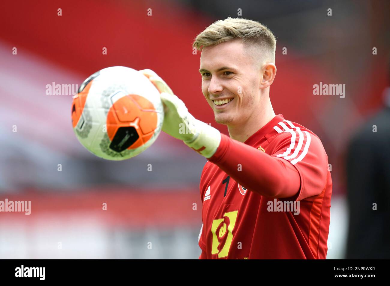 Sheffield United's goalkeeper Dean Henderson works out prior to the
