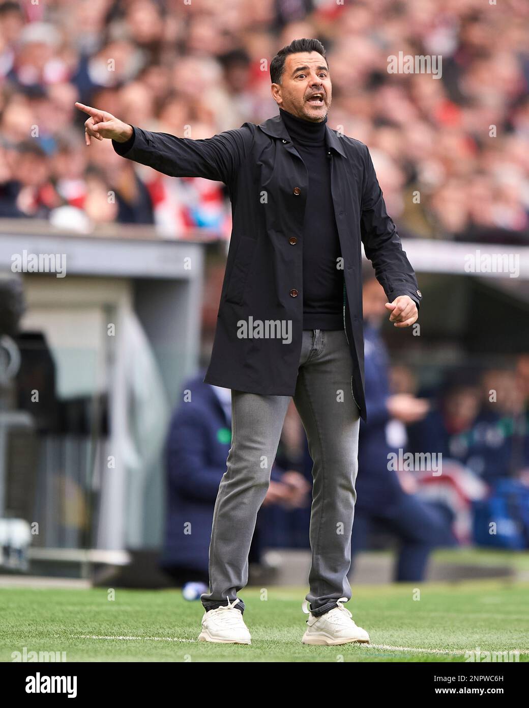 Girona FC head coach Michel Sanchez during the La Liga match between Athletic Club and Girona FC played at San Mames Stadium on February 26, 2023 in Bilbao, Spain. (Photo by Cesar Ortiz / PRESSIN) Stock Photo